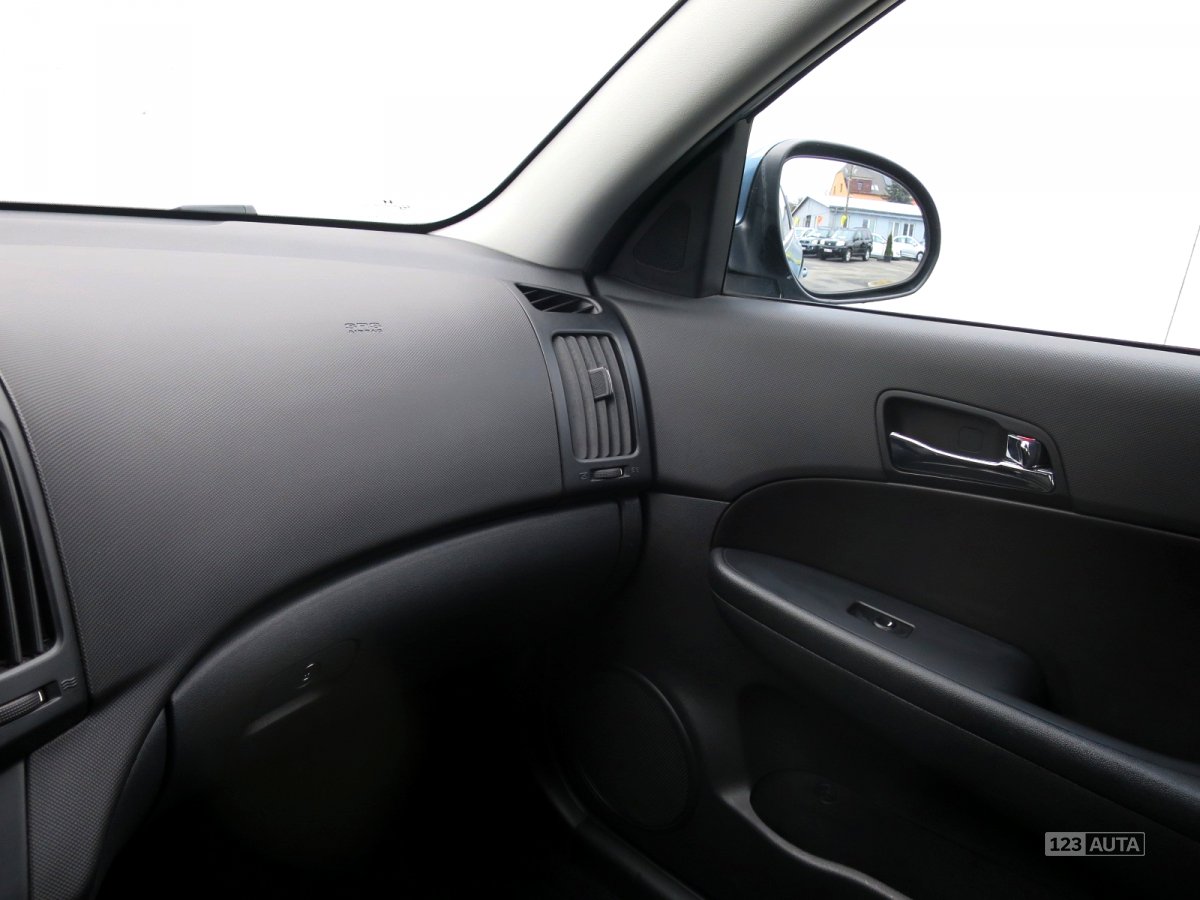 Hyundai i30, 2008 - pohled č. 23