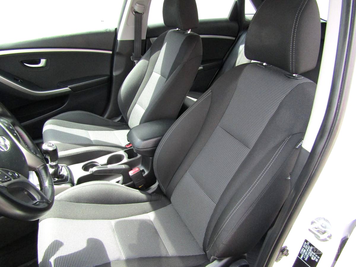 Hyundai i30, 2012 - pohled č. 14