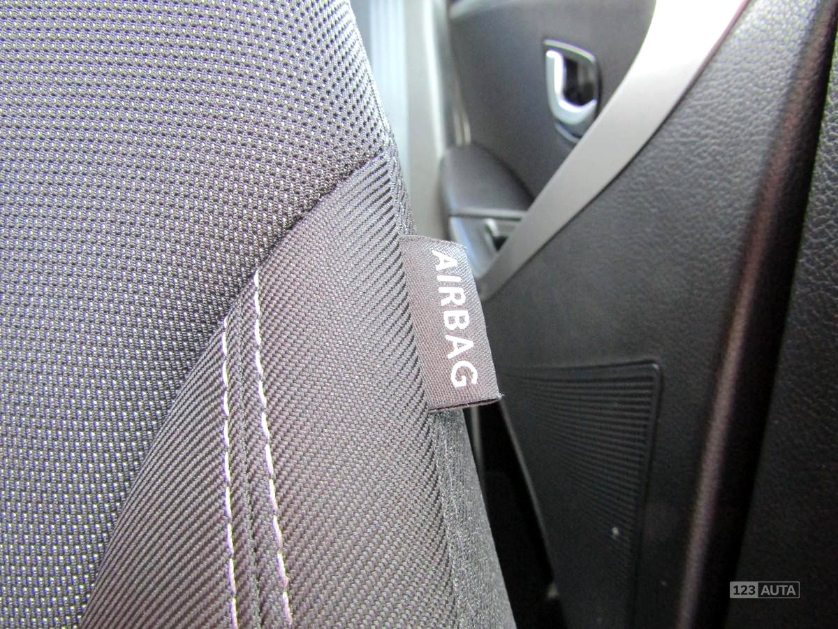 Hyundai i30, 2012 - pohled č. 30