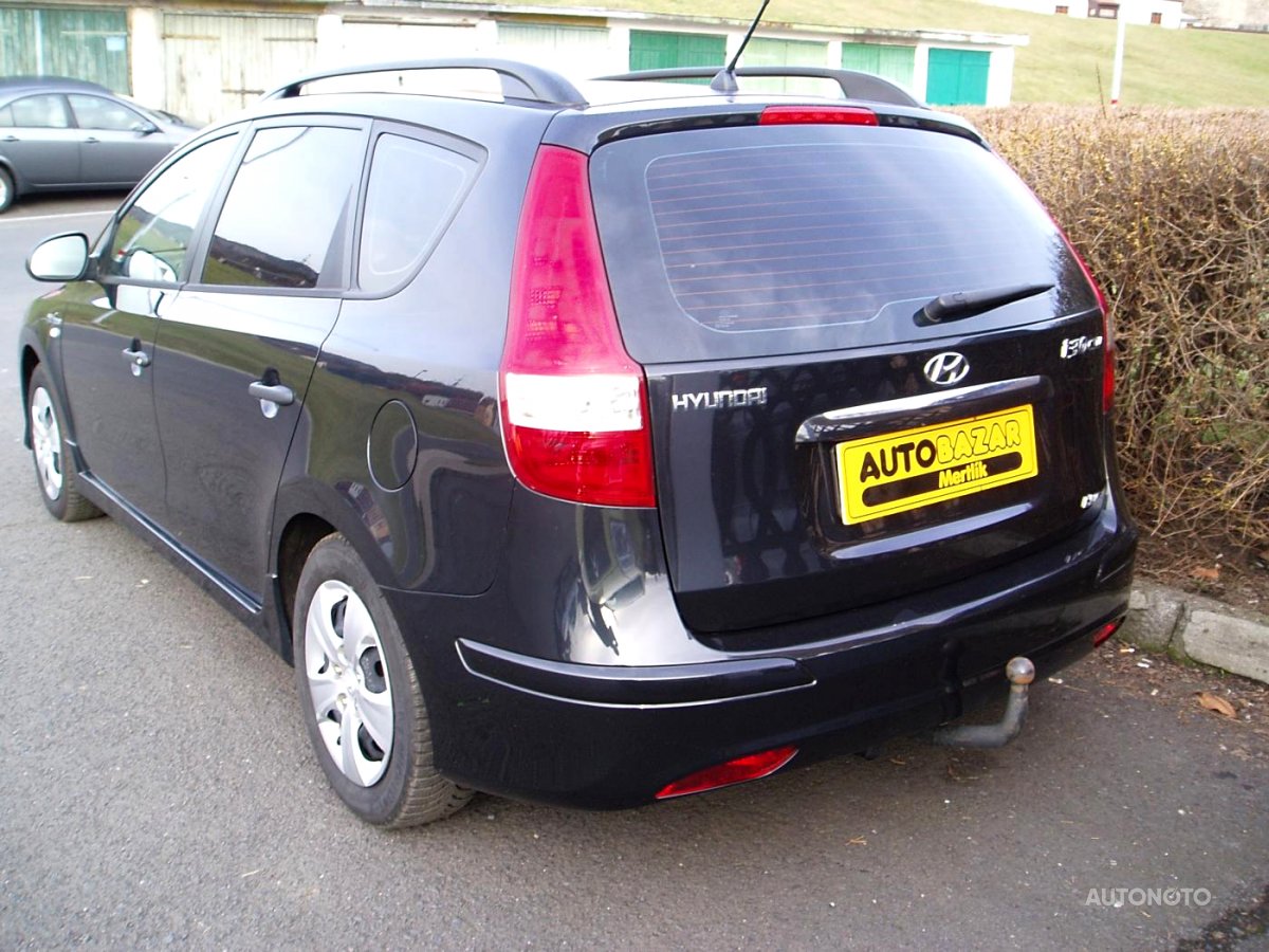 Hyundai i30, 2011 - pohled č. 3