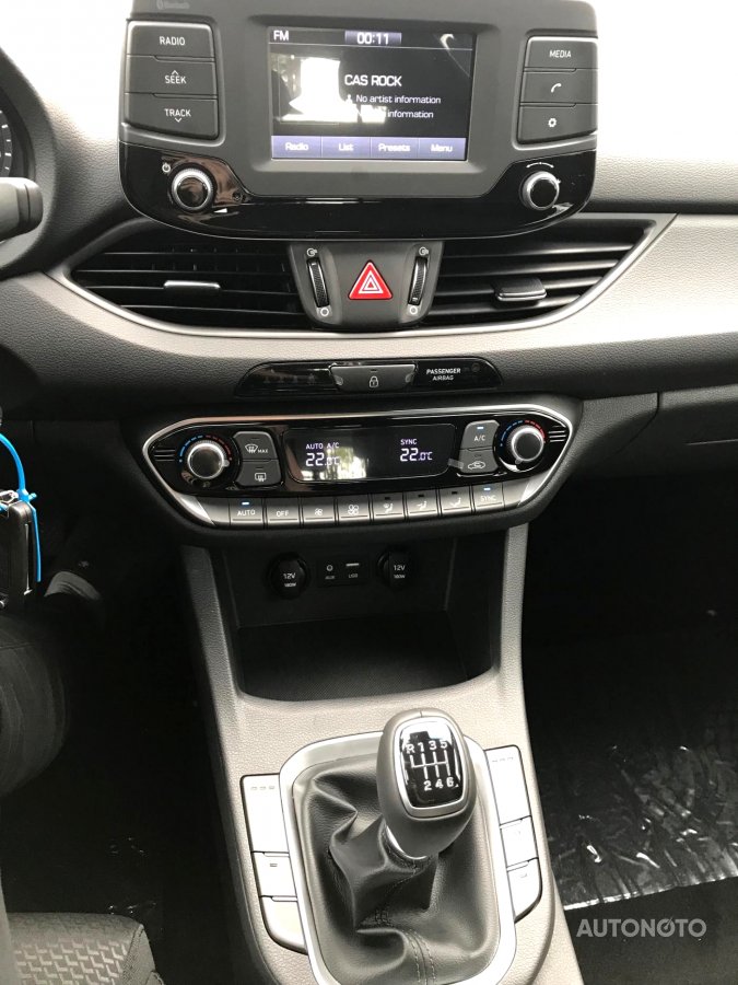 Hyundai i30, 2018 - pohled č. 4