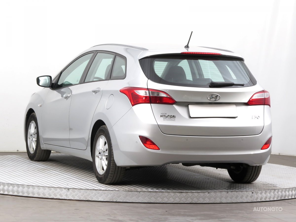 Hyundai i30, 2017 - pohled č. 5