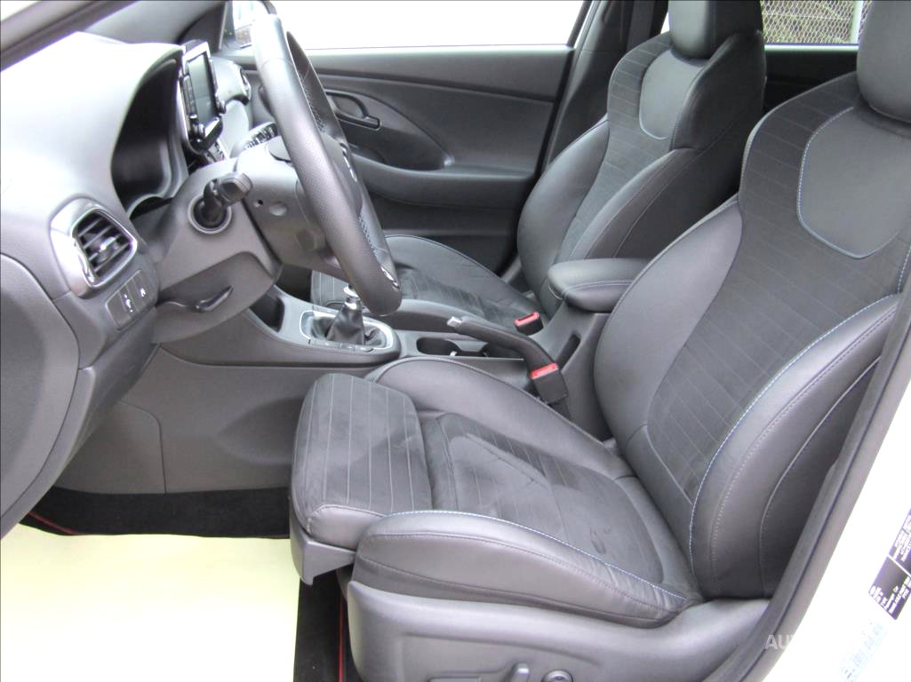 Hyundai i30, 2018 - pohled č. 7