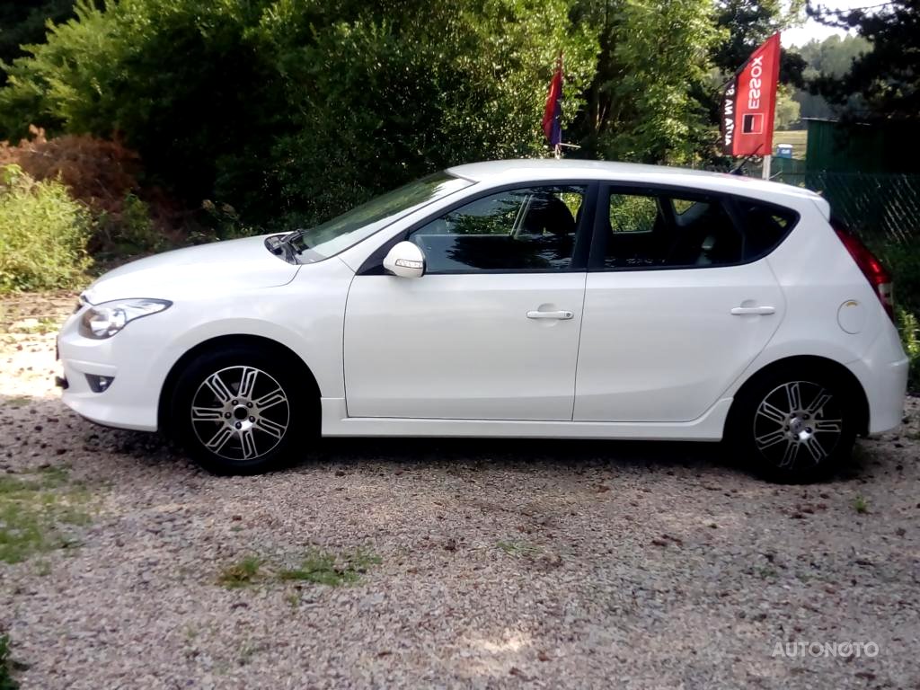 Hyundai i30, 2011 - pohled č. 3