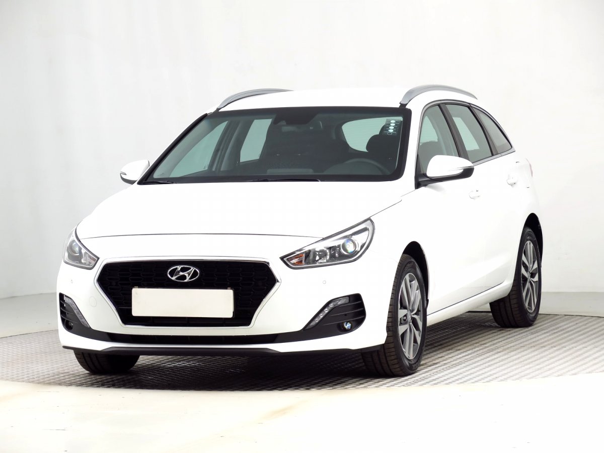Hyundai i30, 2019 - pohled č. 3