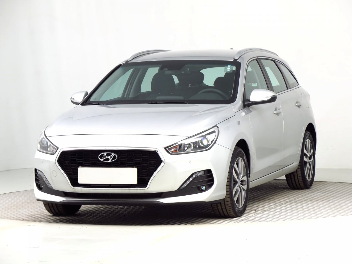 Hyundai i30, 2019 - pohled č. 3