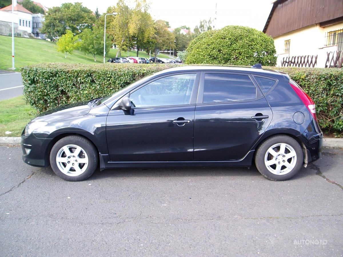 Hyundai i30, 2010 - pohled č. 2