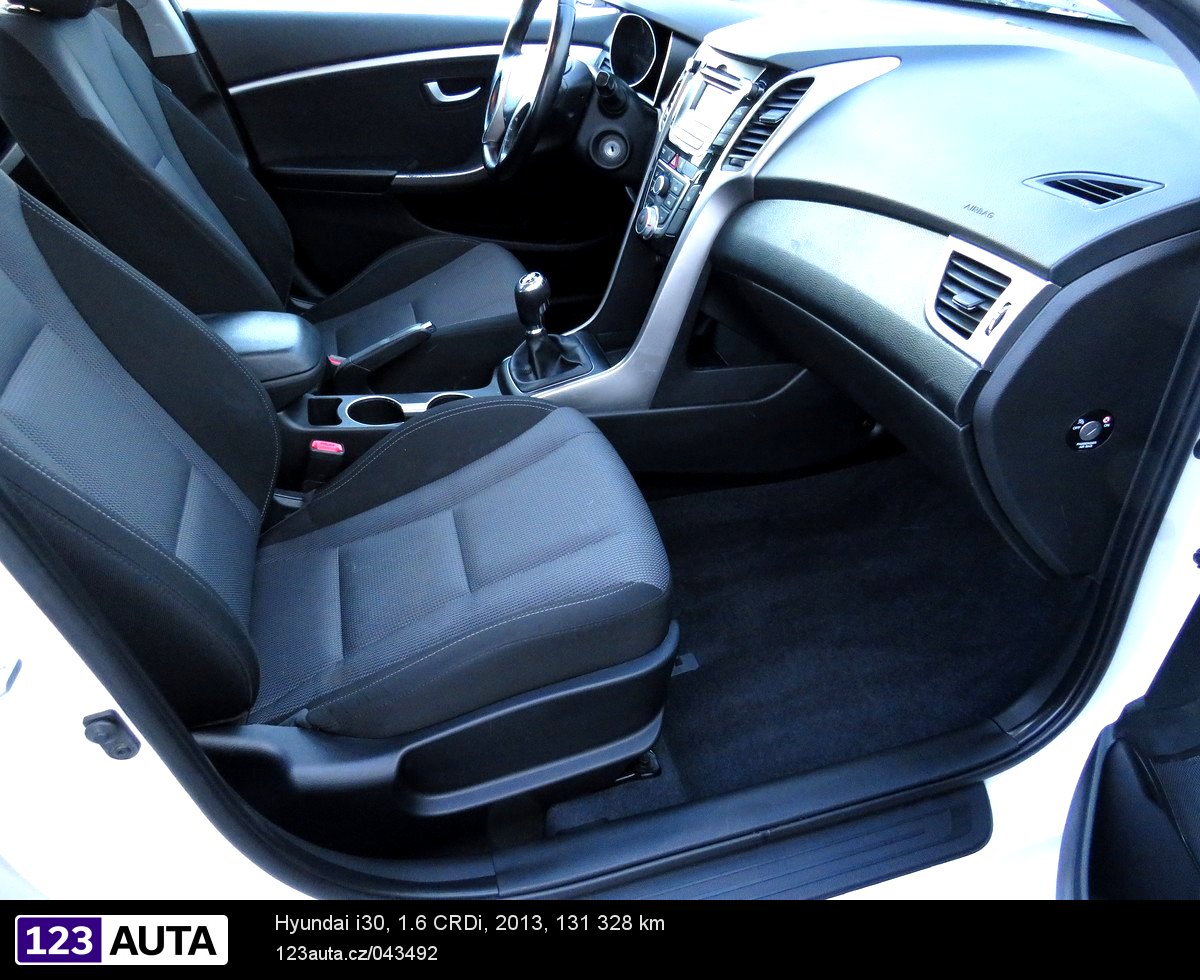 Hyundai i30, 2014 - pohled č. 16