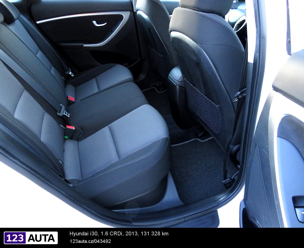 Hyundai i30, 2014 - pohled č. 17