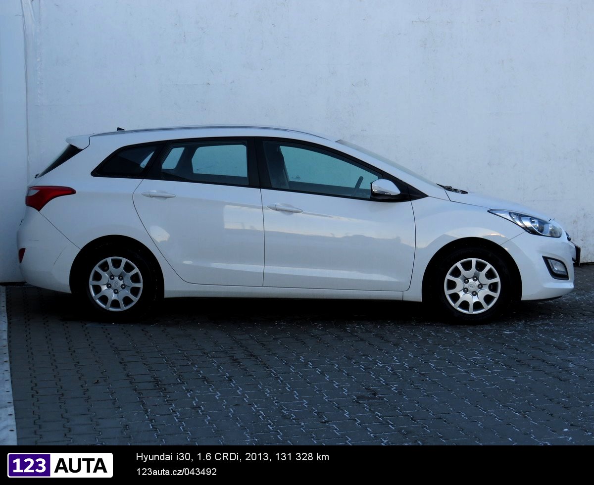 Hyundai i30, 2014 - pohled č. 4