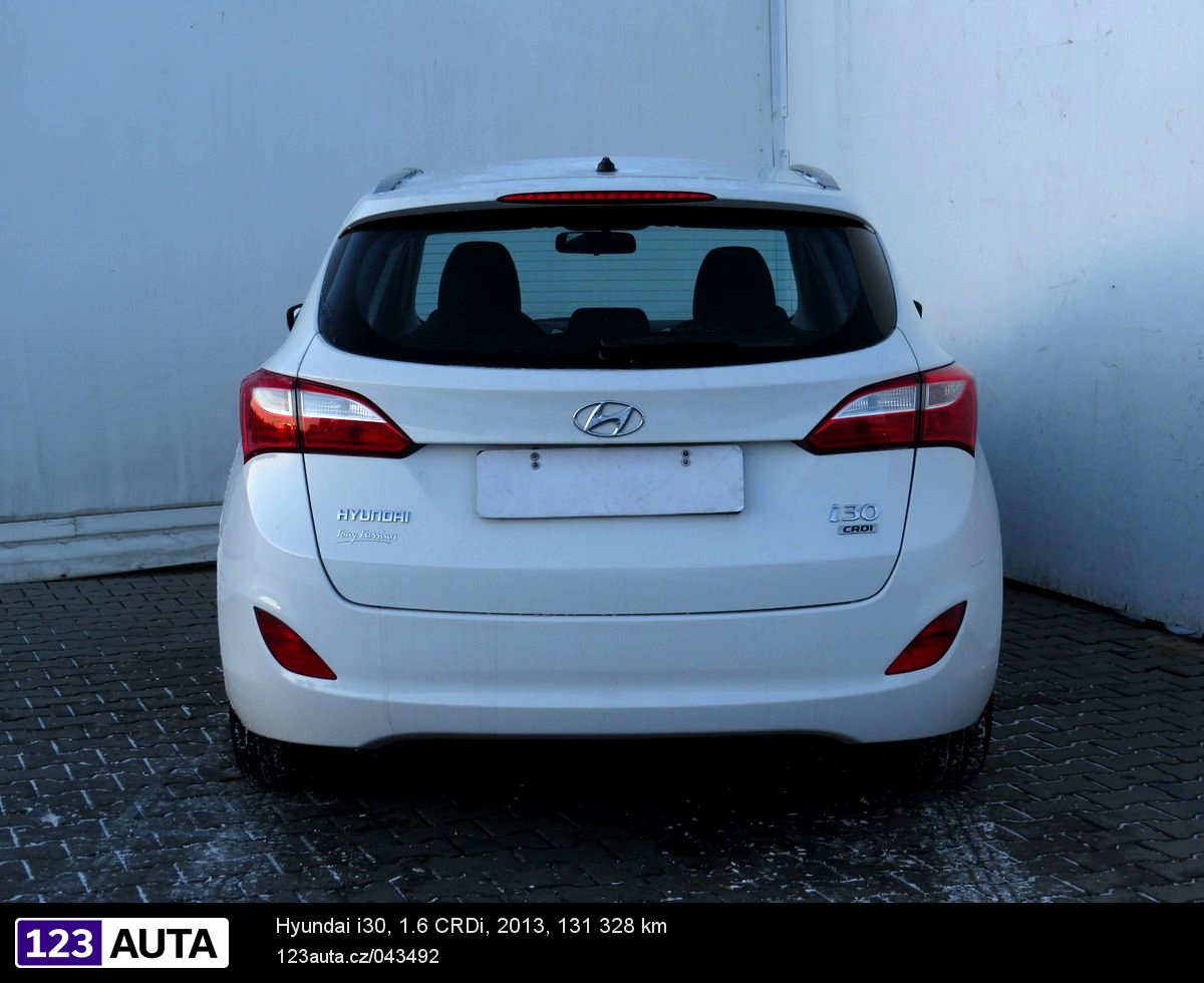 Hyundai i30, 2014 - pohled č. 6