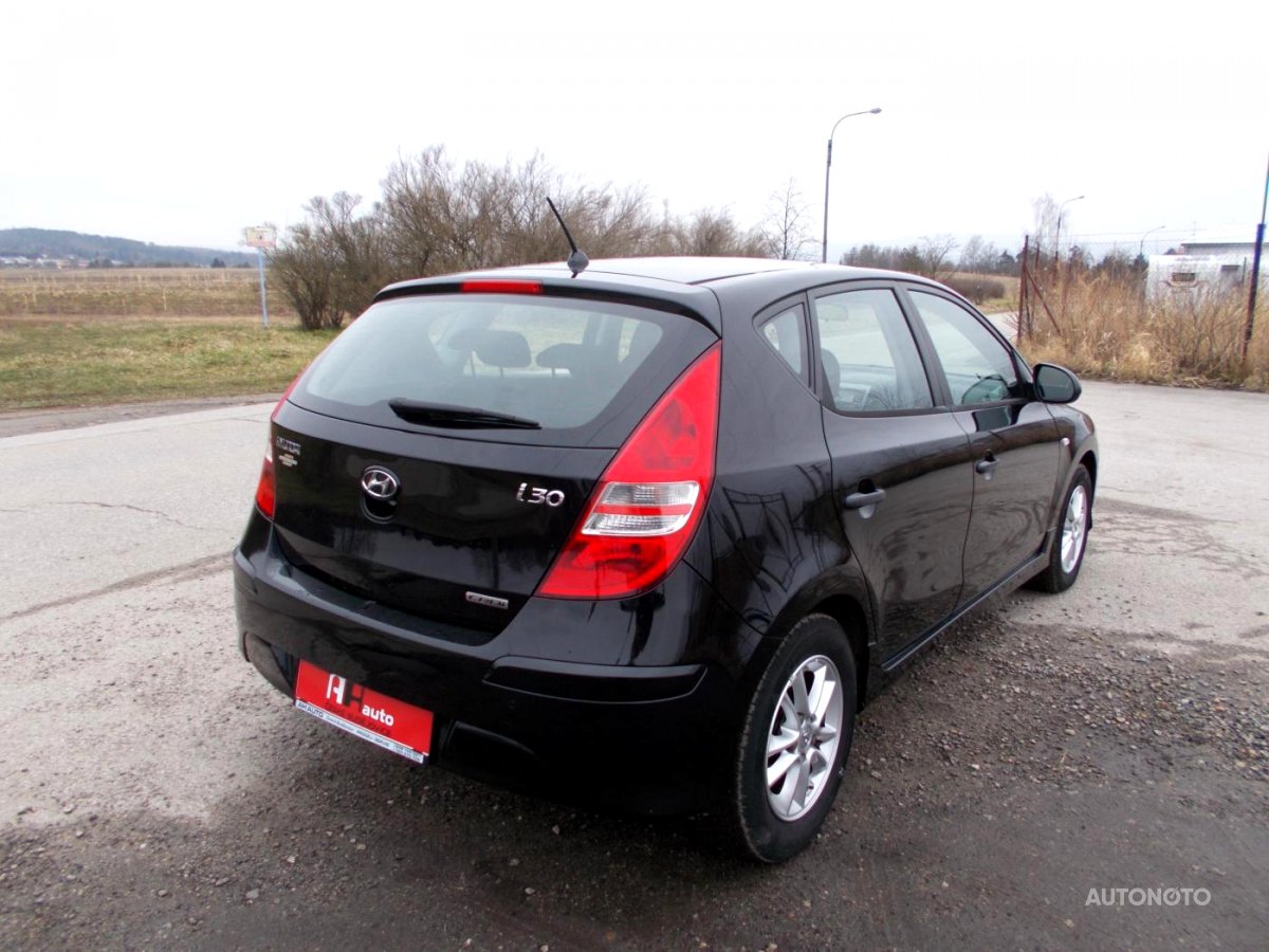 Hyundai i30, 2012 - pohled č. 3