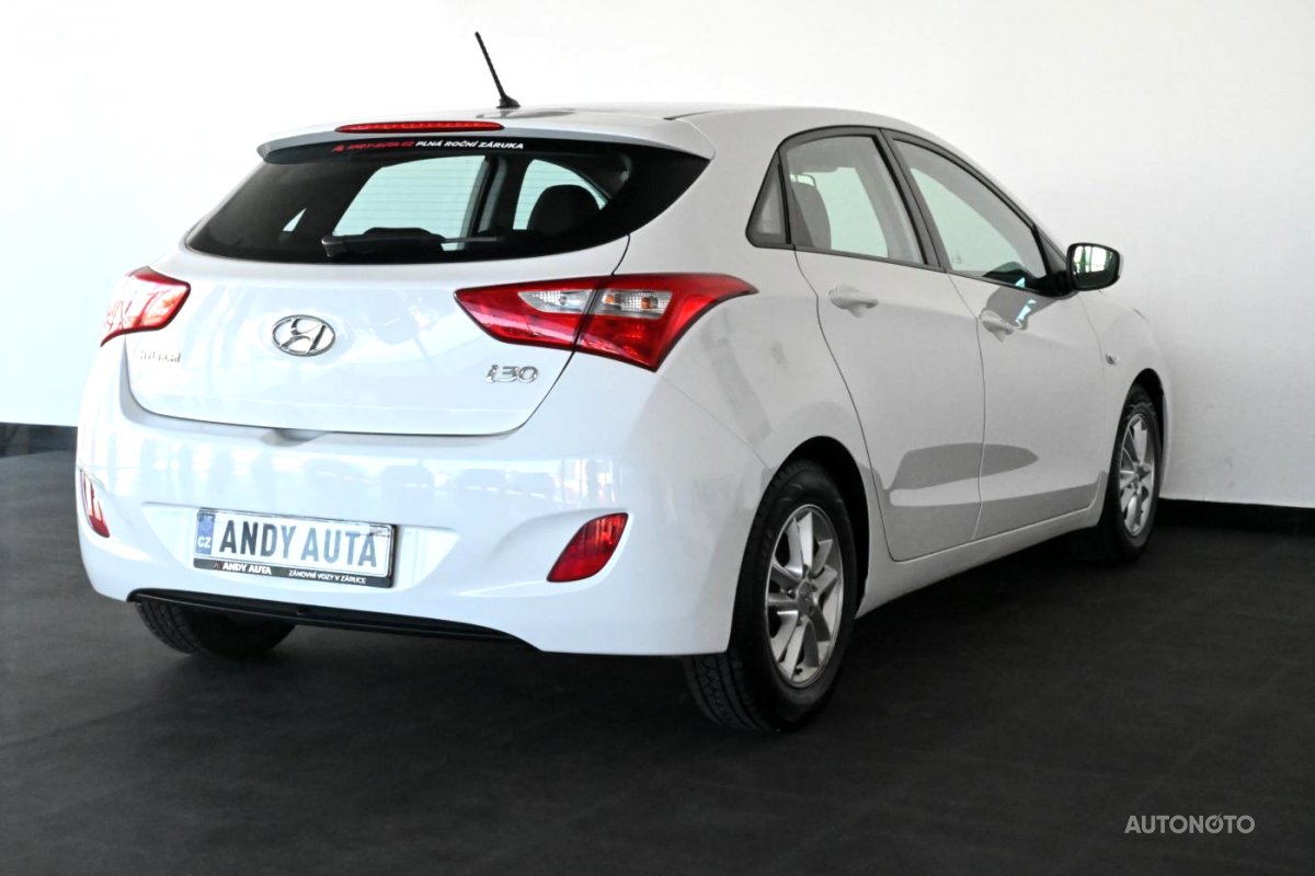 Hyundai i30, 2012 - pohled č. 3