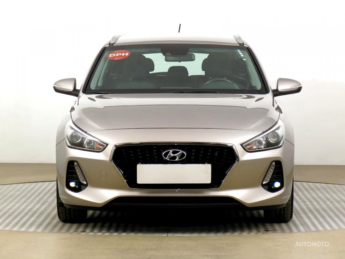 Hyundai i30, 2018 - pohled č. 2