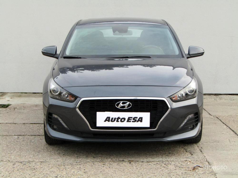 Hyundai i30, 2018 - pohled č. 2