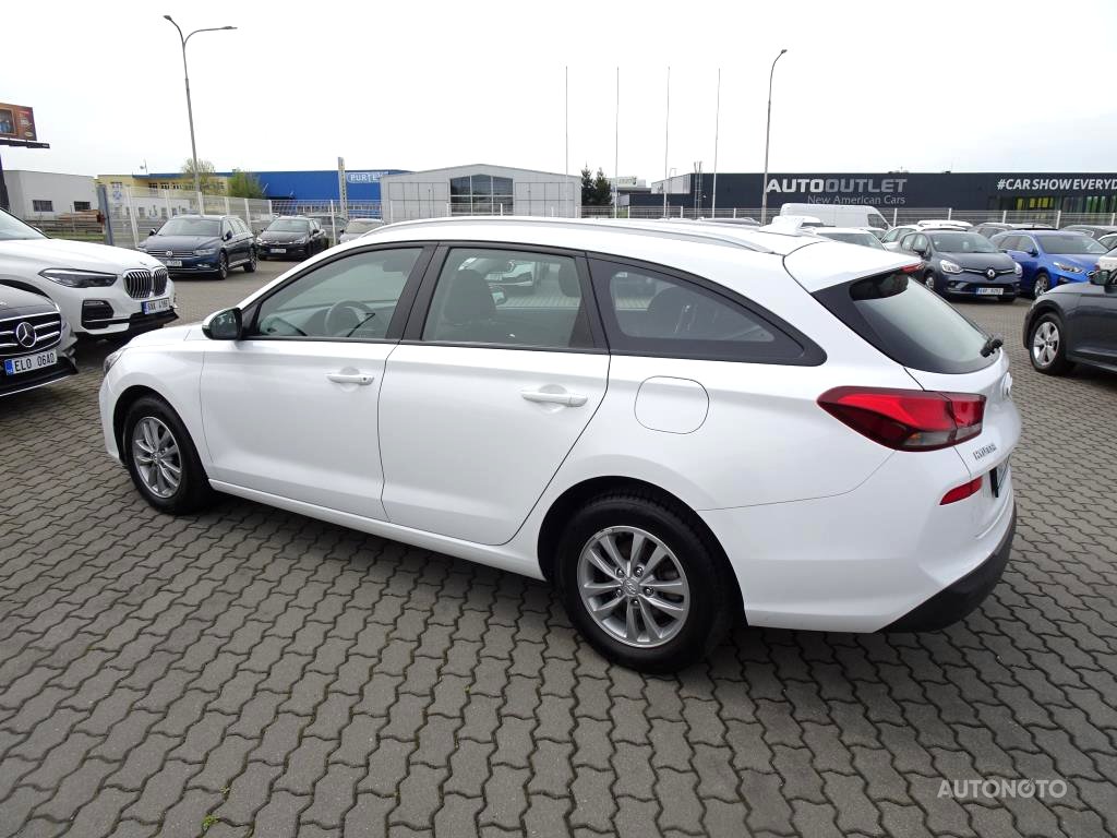 Hyundai i30, 2020 - pohled č. 3