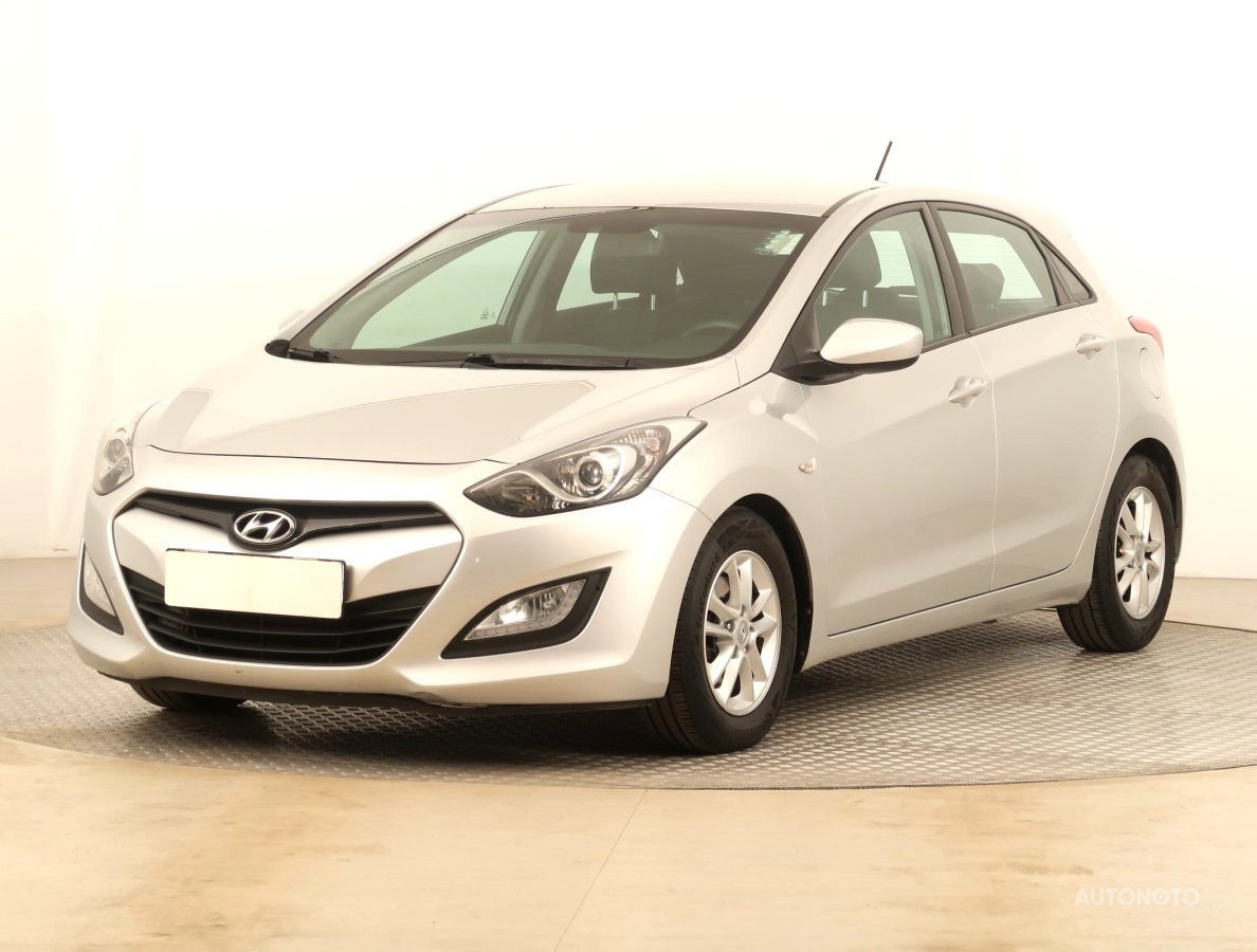 Hyundai i30, 2012 - pohled č. 3