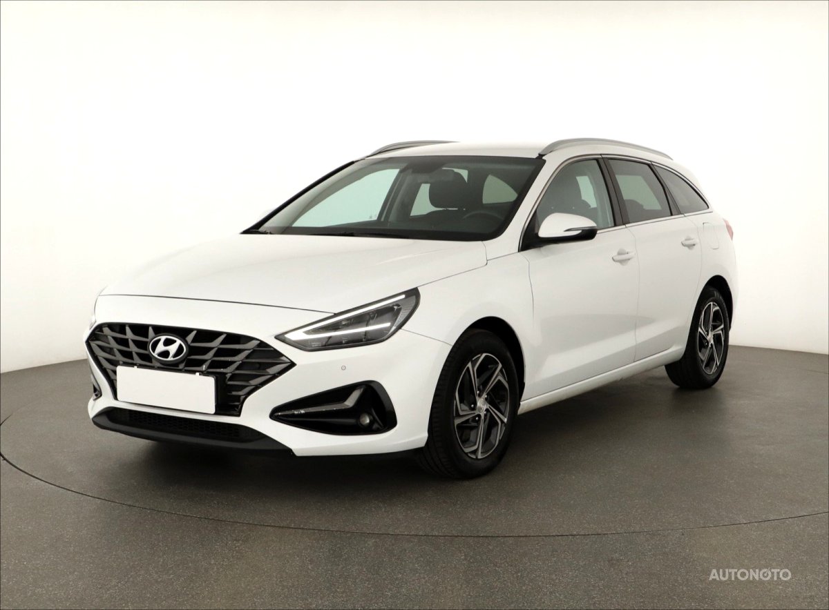 Hyundai i30, 2021 - pohled č. 3