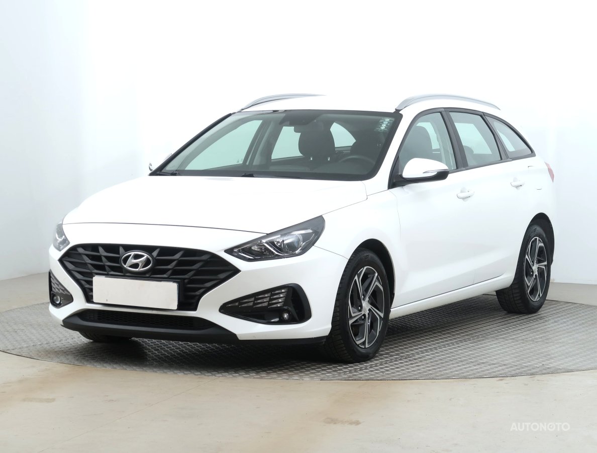 Hyundai i30, 2021 - pohled č. 3
