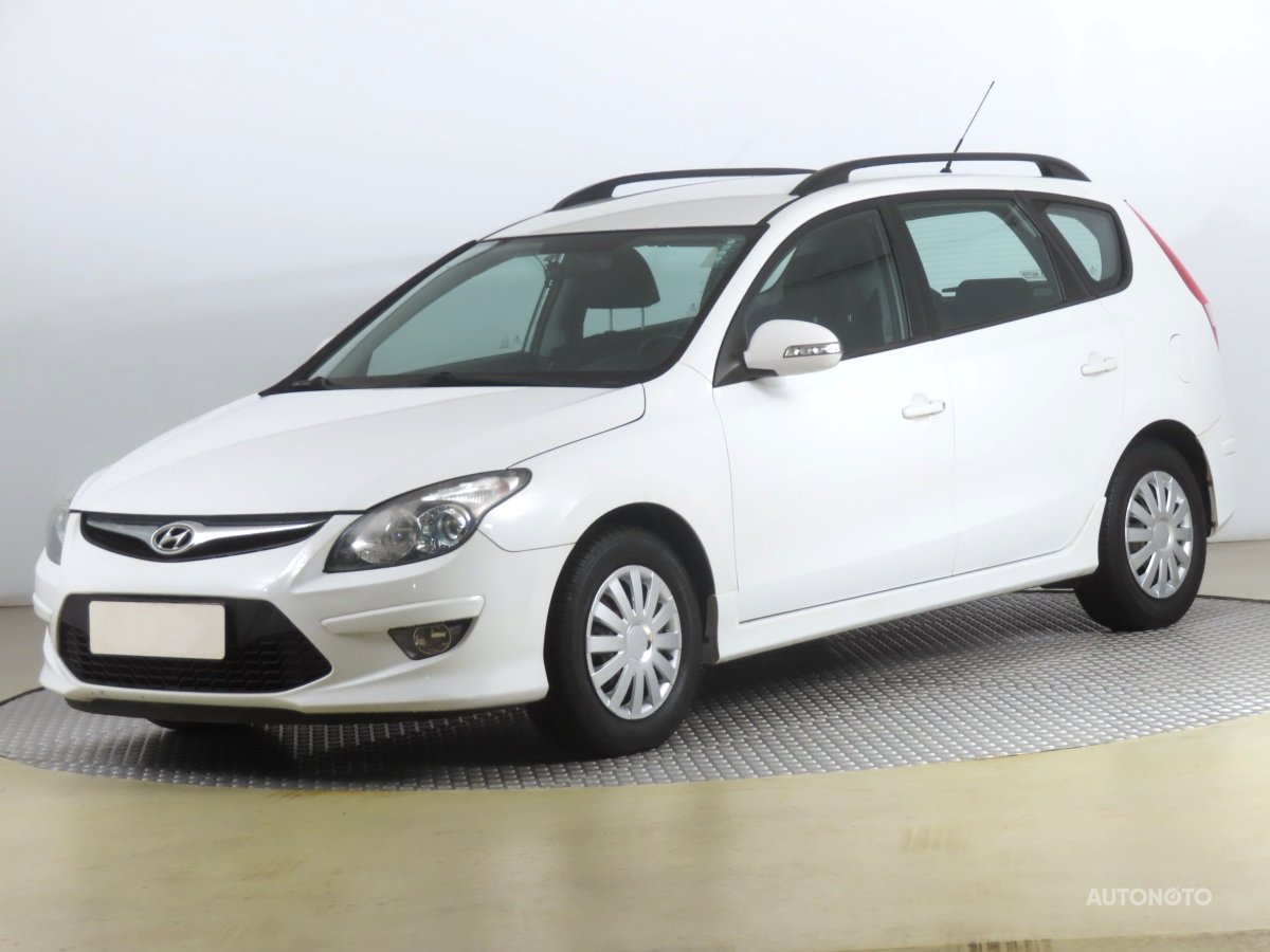 Hyundai i30, 2011 - pohled č. 3