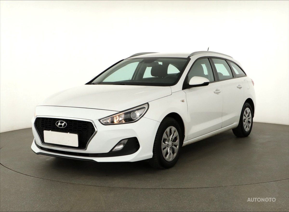 Hyundai i30, 2019 - pohled č. 3
