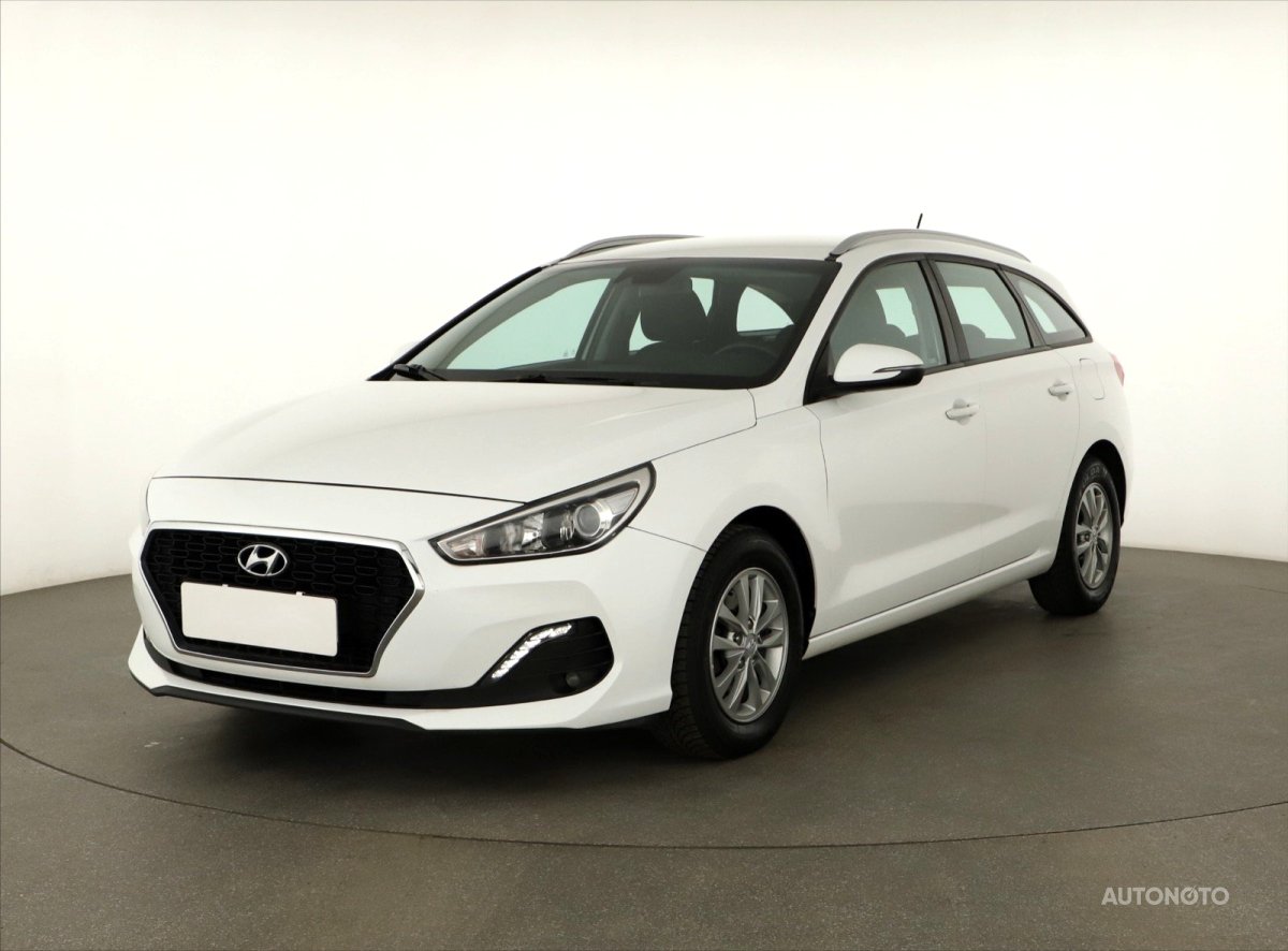 Hyundai i30, 2019 - pohled č. 3