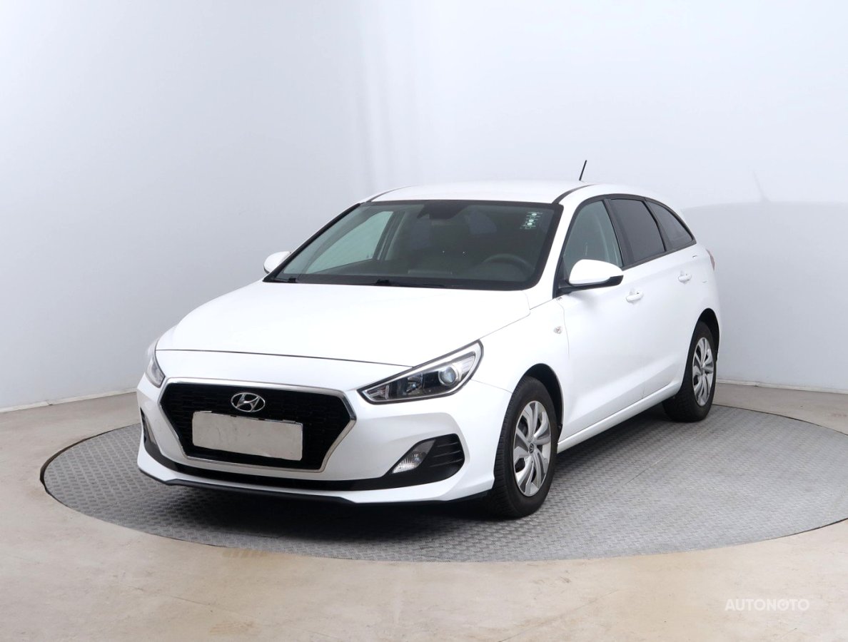 Hyundai i30, 2019 - pohled č. 3