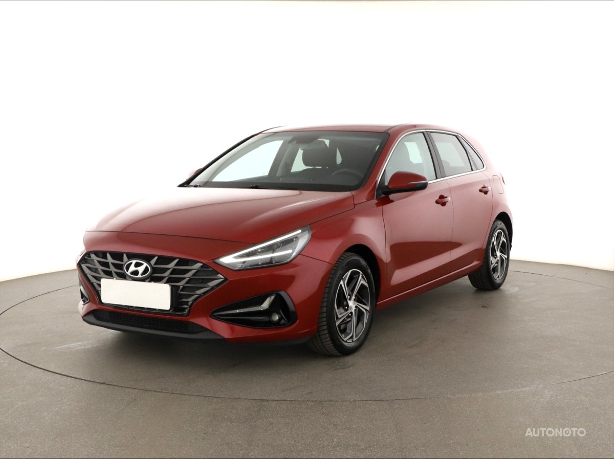 Hyundai i30, 2022 - pohled č. 3