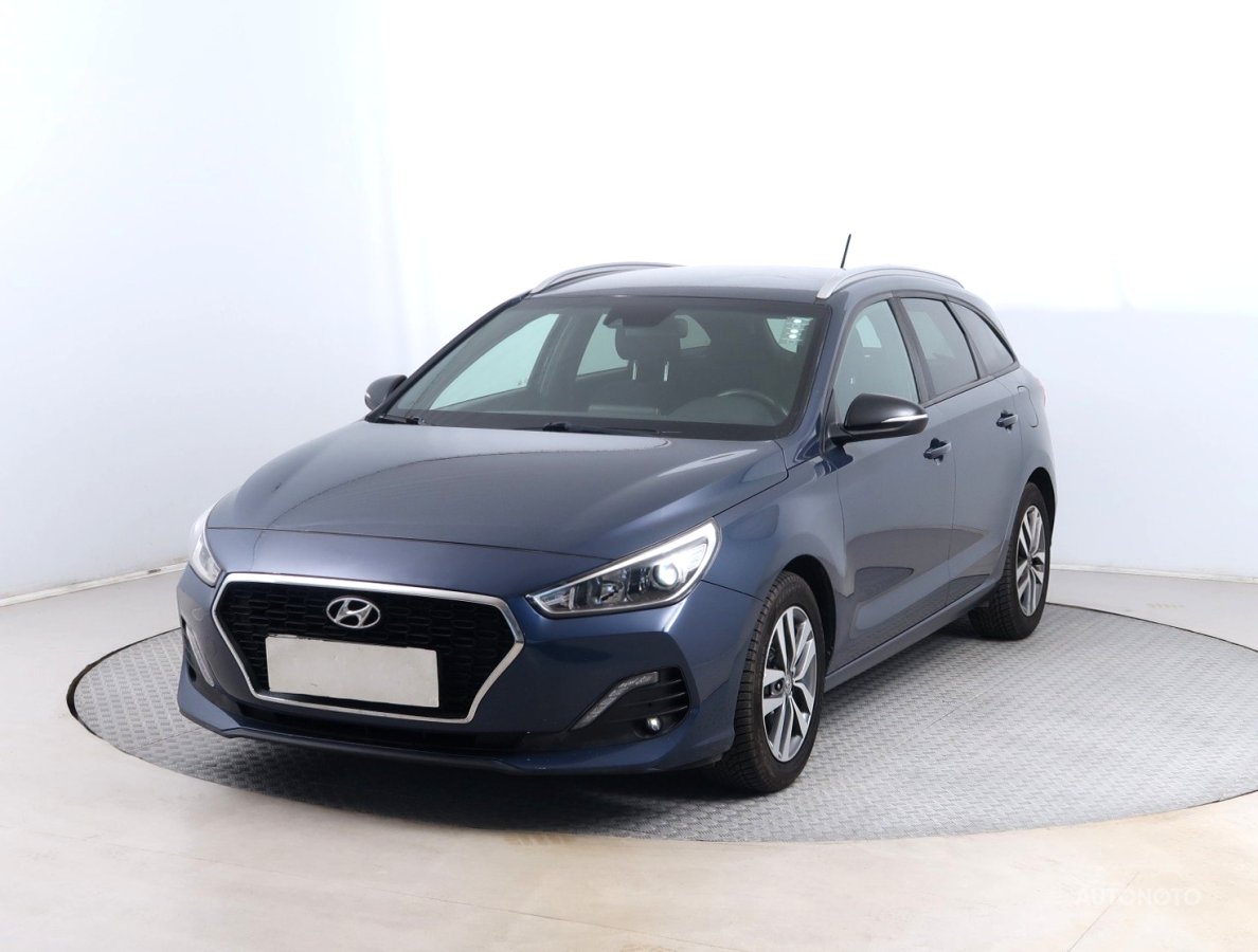 Hyundai i30, 2018 - pohled č. 3