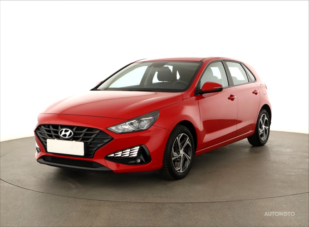 Hyundai i30, 2022 - pohled č. 3