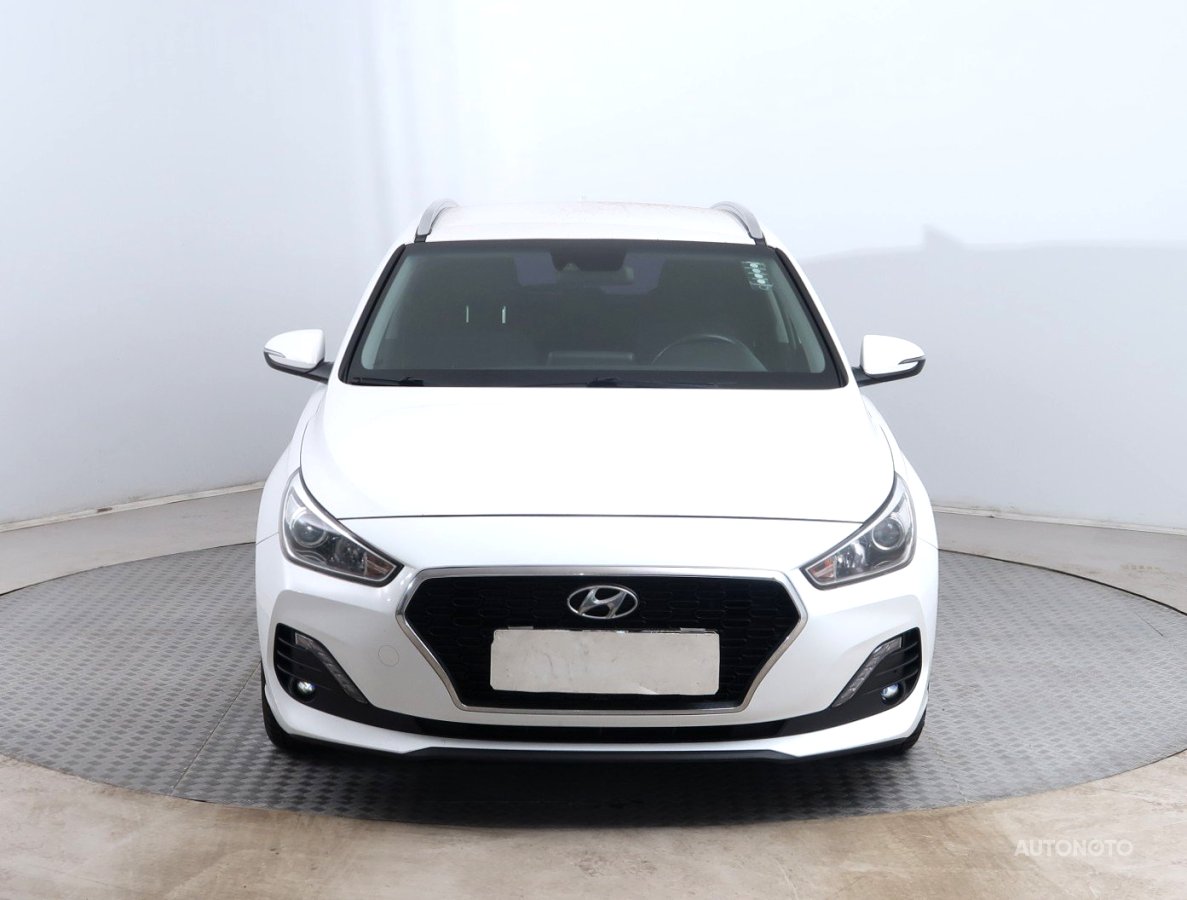 Hyundai i30, 2020 - pohled č. 2