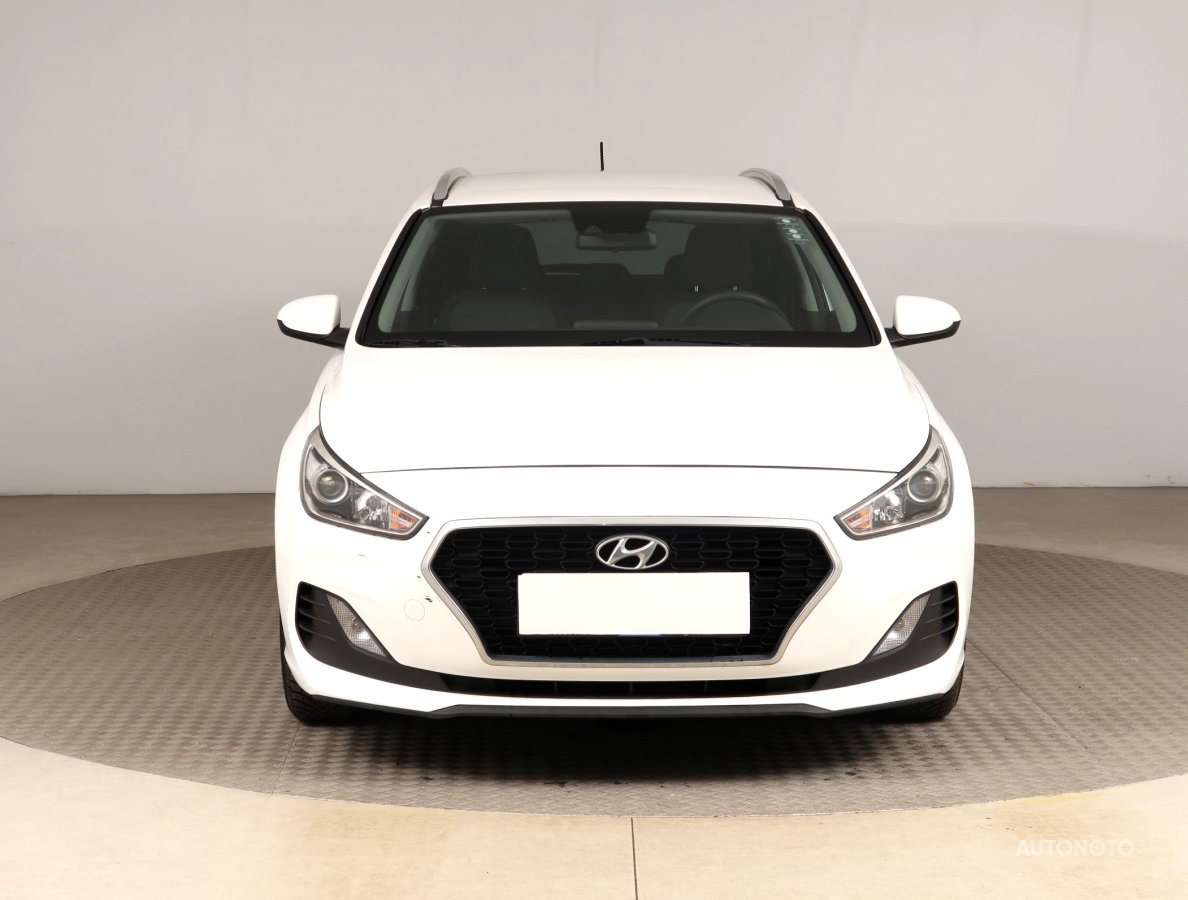 Hyundai i30, 2020 - pohled č. 2
