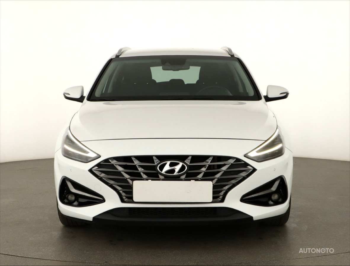 Hyundai i30, 2022 - pohled č. 2