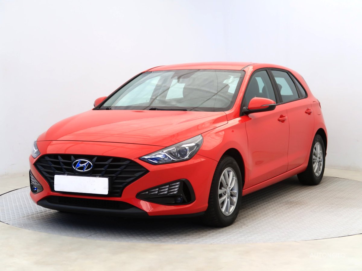 Hyundai i30, 2021 - pohled č. 3