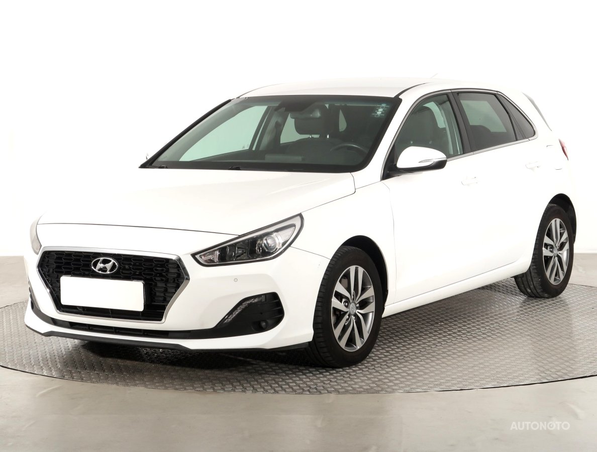 Hyundai i30, 2019 - pohled č. 3