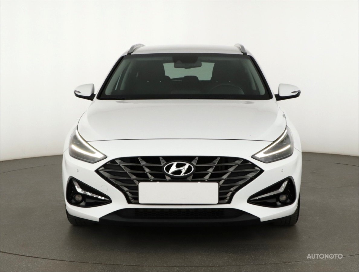 Hyundai i30, 2022 - pohled č. 2