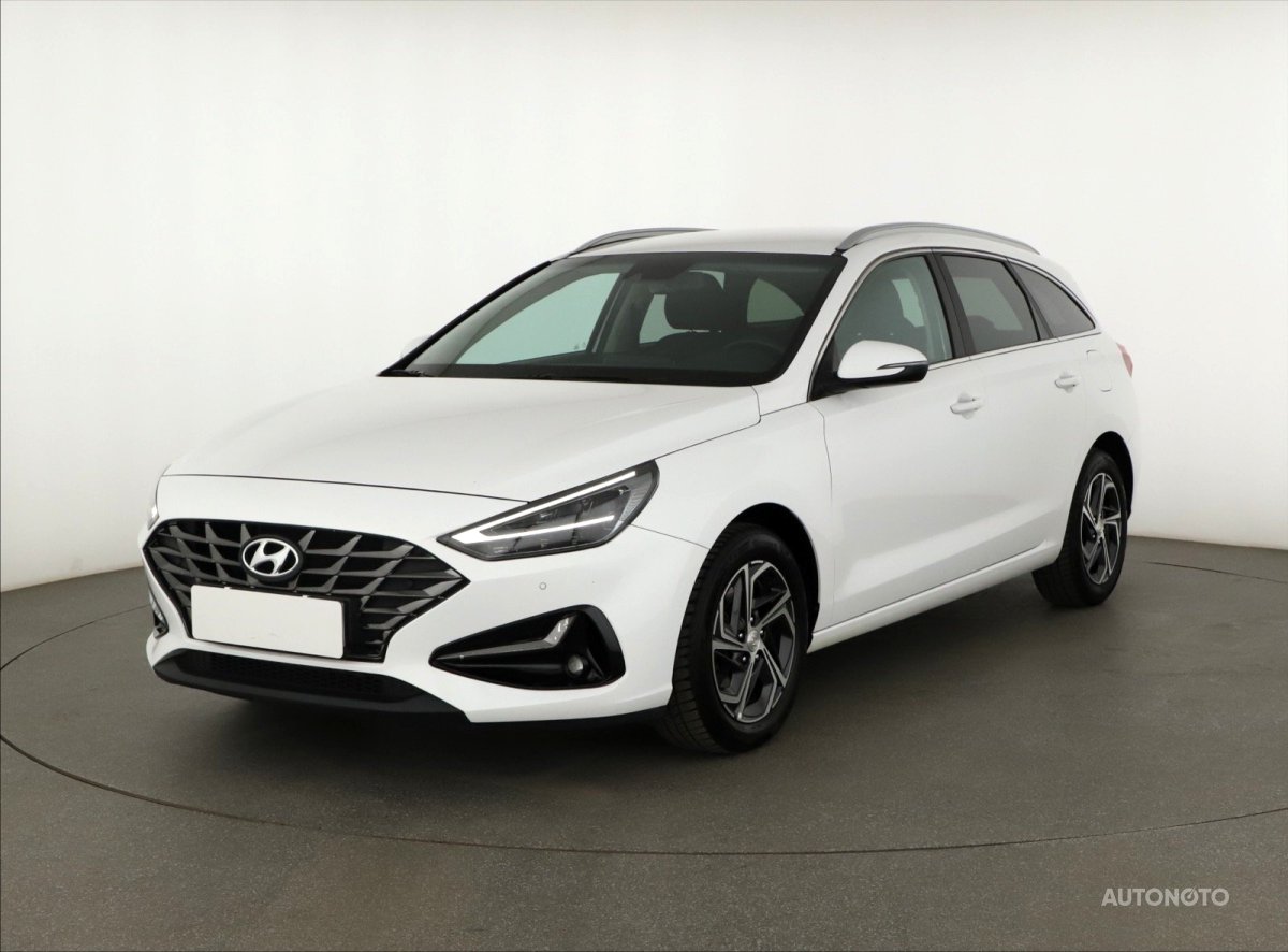Hyundai i30, 2022 - pohled č. 3