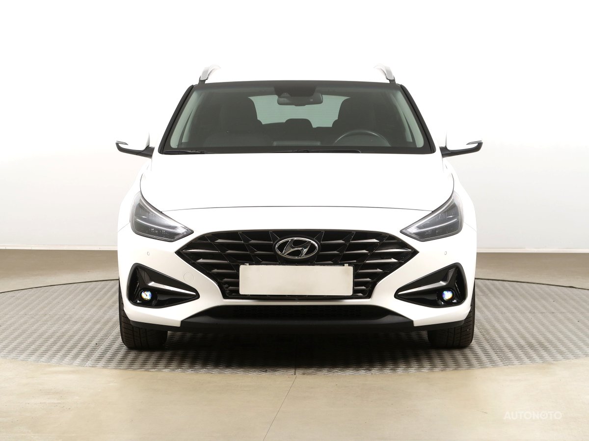 Hyundai i30, 2022 - pohled č. 2