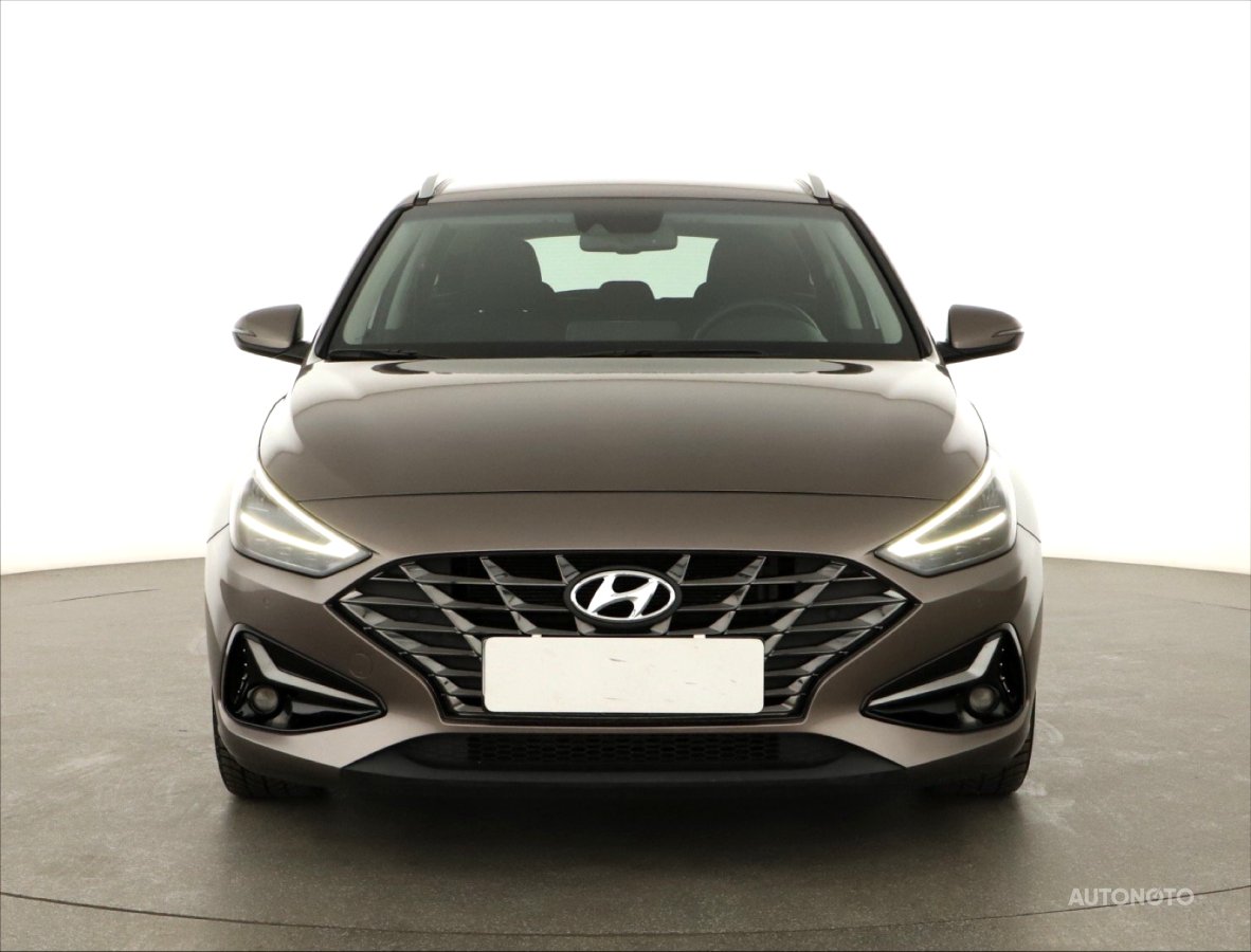 Hyundai i30, 2022 - pohled č. 2