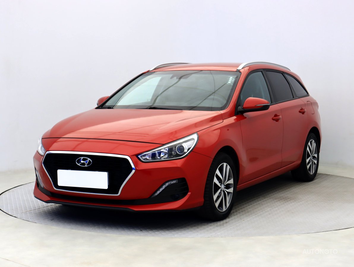 Hyundai i30, 2019 - pohled č. 3