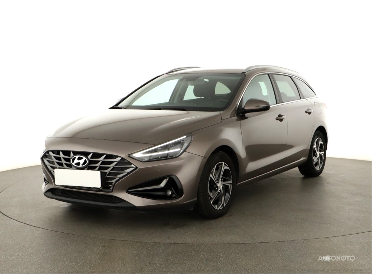 Hyundai i30, 2023 - pohled č. 3