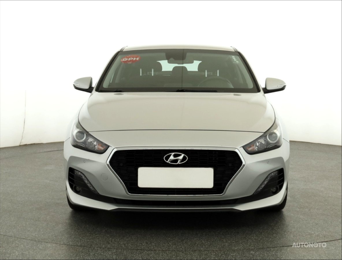 Hyundai i30 Fastback, 2018 - pohled č. 2