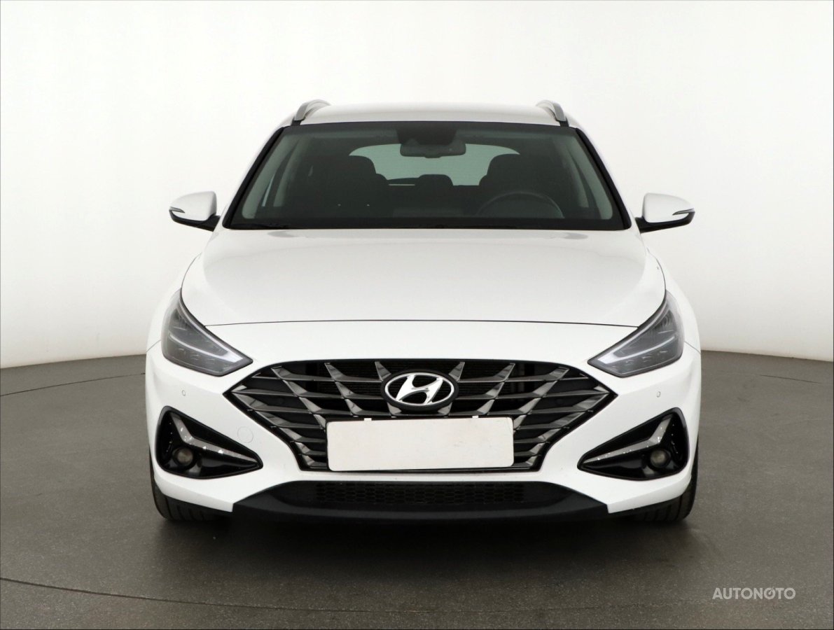 Hyundai i30, 2022 - pohled č. 2