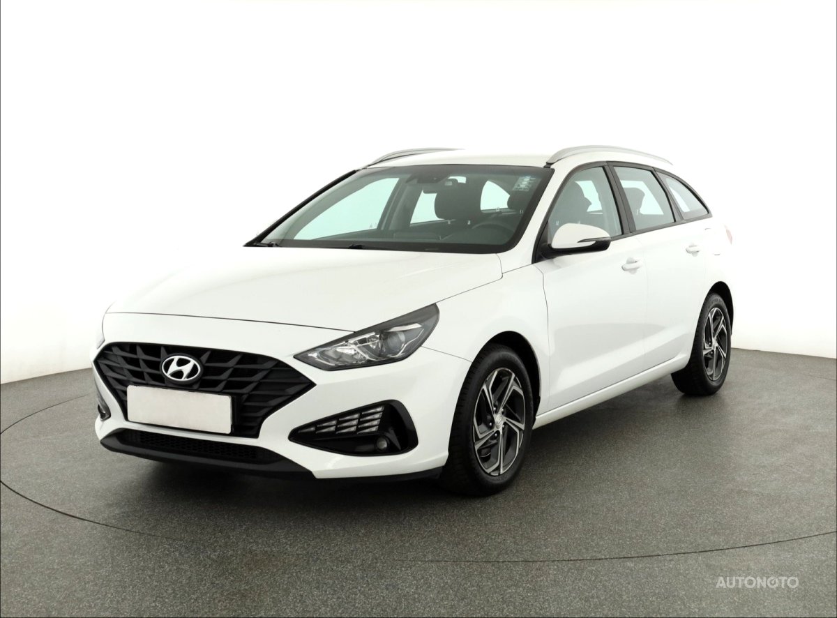 Hyundai i30, 2021 - pohled č. 3