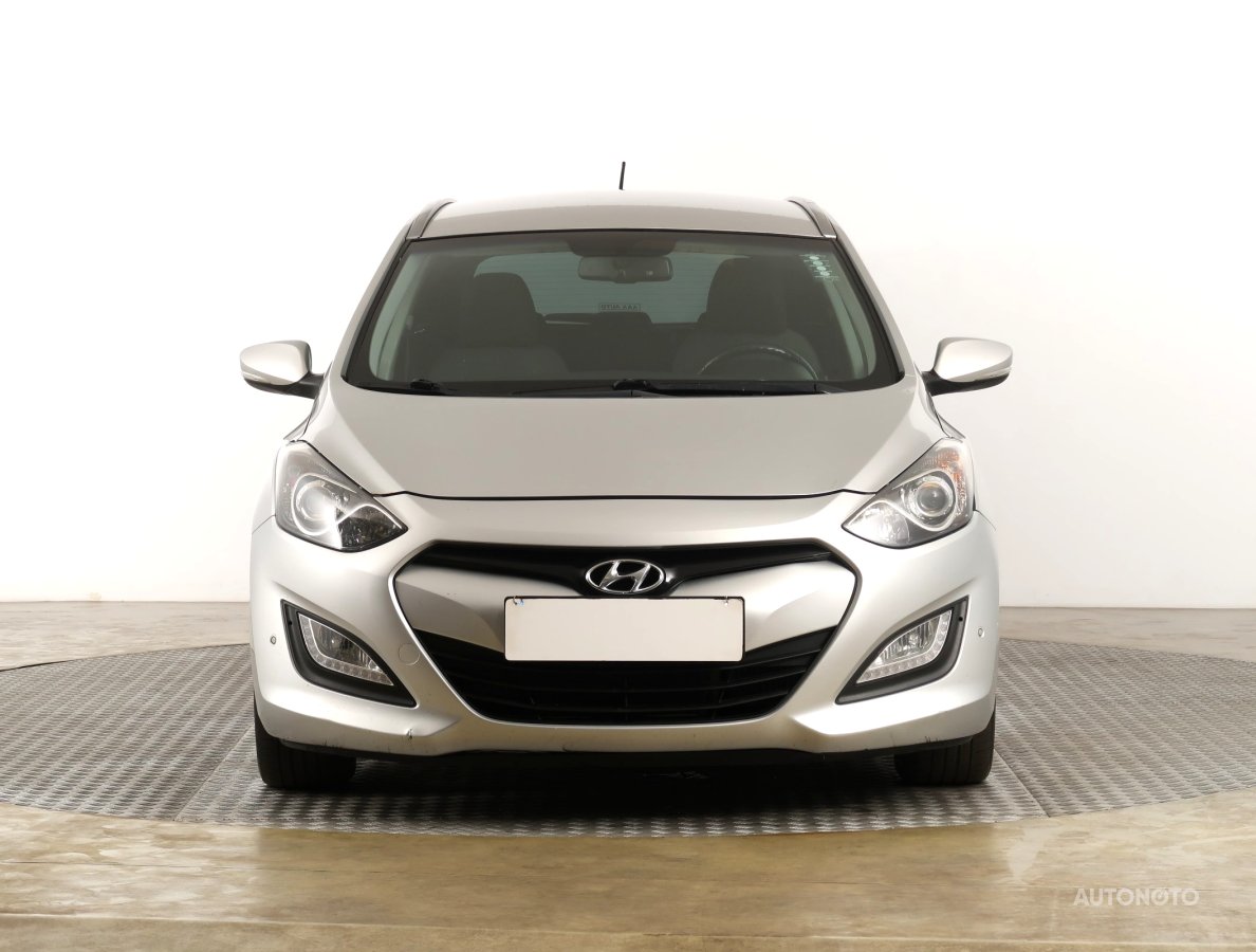 Hyundai i30, 2012 - pohled č. 2
