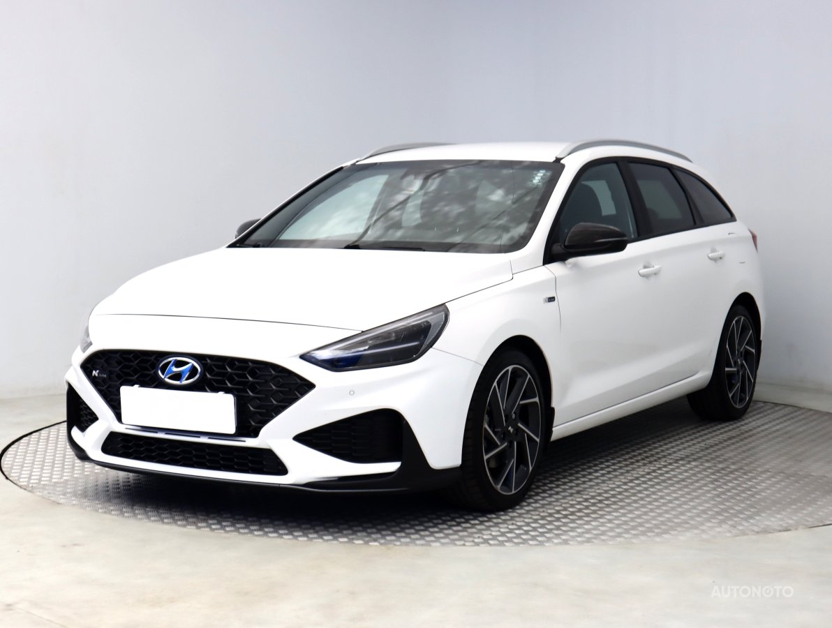 Hyundai i30, 2023 - pohled č. 3
