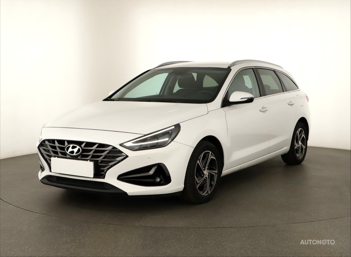 Hyundai i30, 2023 - pohled č. 3