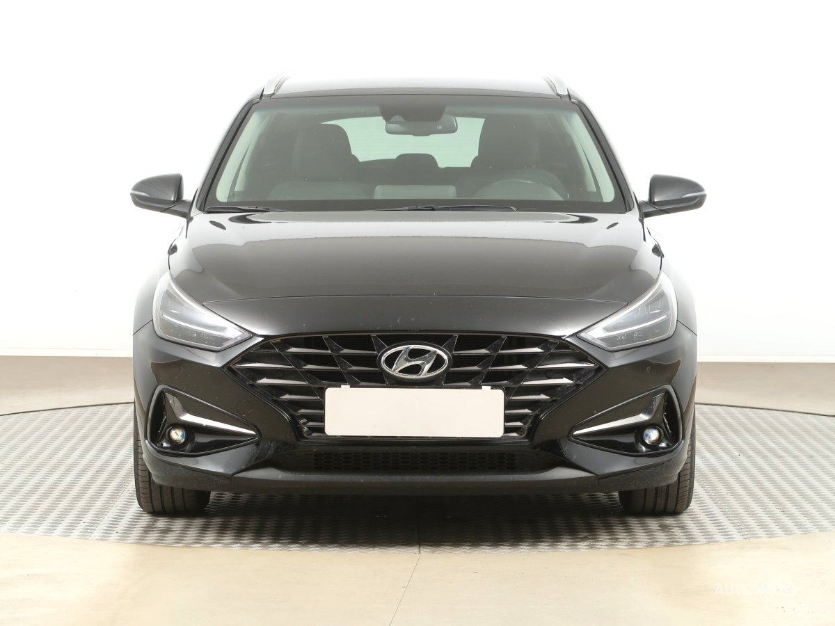Hyundai i30, 2022 - pohled č. 2