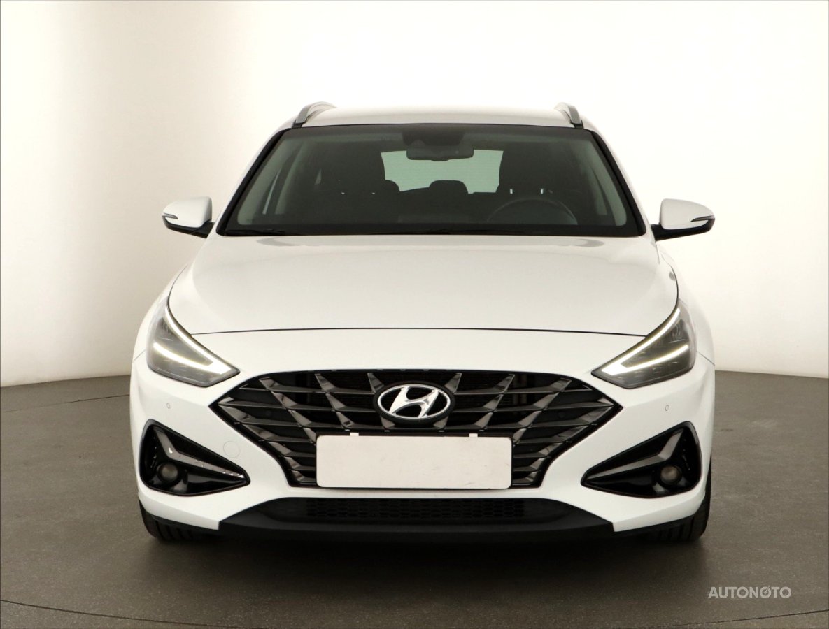 Hyundai i30, 2022 - pohled č. 2