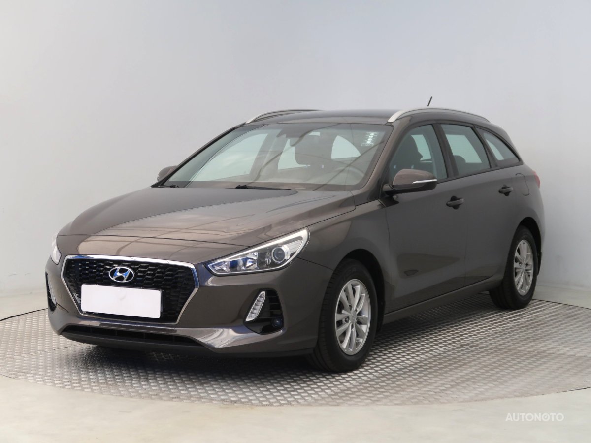 Hyundai i30, 2018 - pohled č. 3
